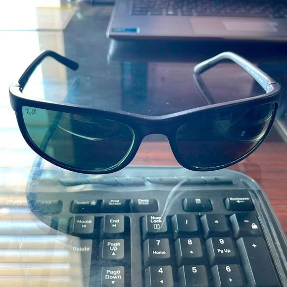 Ray-Ban - Picture 1 of 5